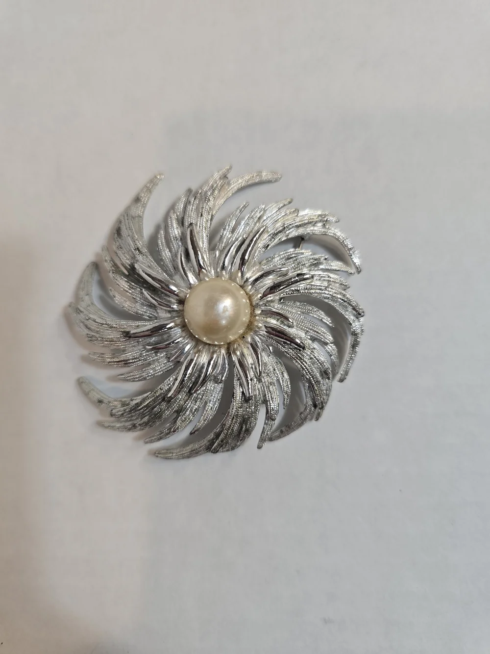 Sarah Coventry Silver-tone Swirl Brooch with Pearl Center